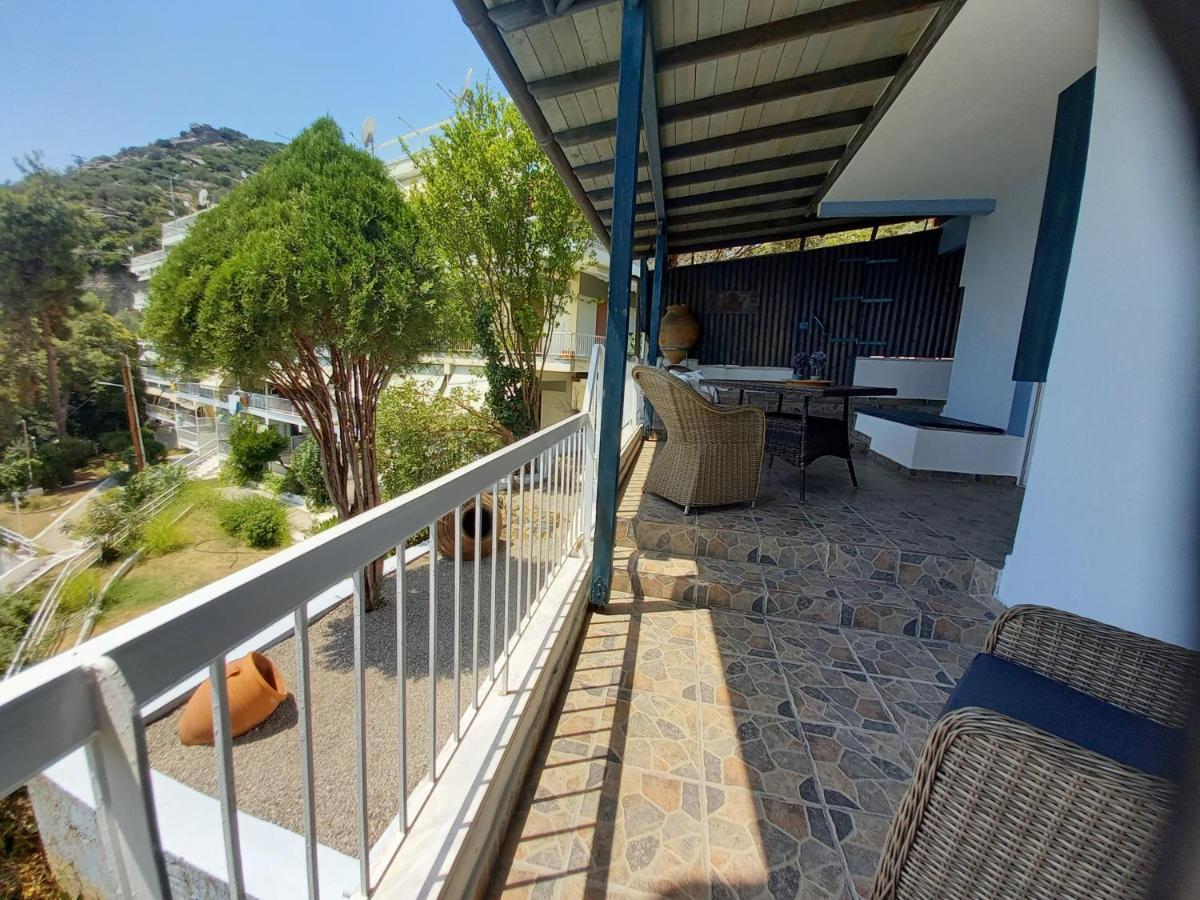 Апартаменты Balcony By The Sea Палеон-Цифликион Экстерьер фото